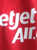 May áo gió Viet Jet